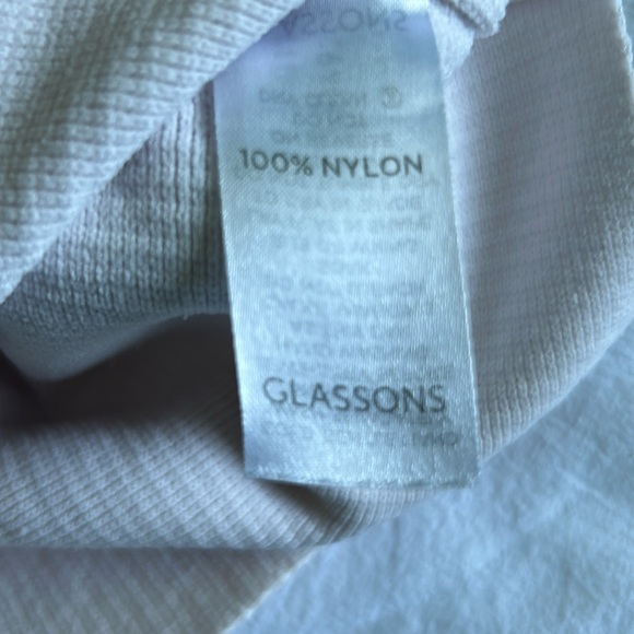 Women’s Glassons (Aritzia) Tank Top. Size SML Cream Colour. Like New Condition - Picture 4 of 10